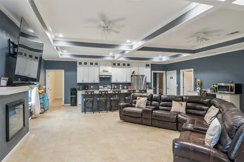 90 County Road 3563 Cleveland TX 77357