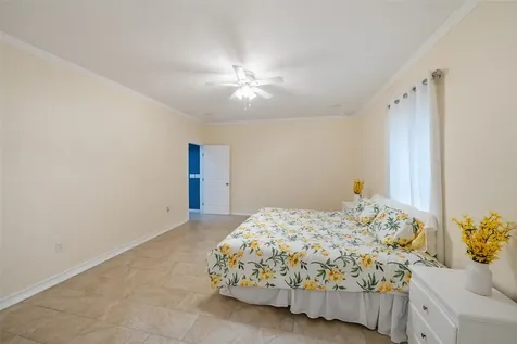 90 County Road 3563 Cleveland TX 77357