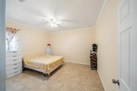 90 County Road 3563 Cleveland TX 77357