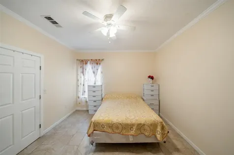 90 County Road 3563 Cleveland TX 77357