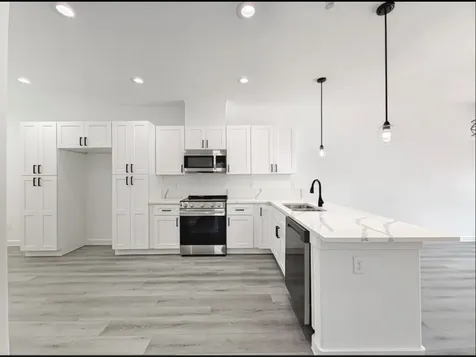 8614 Peach Tree Street B Houston TX 77016