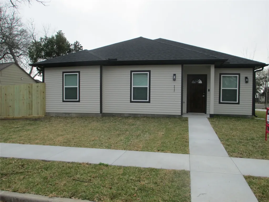 217 Miriam Street Baytown TX 77520