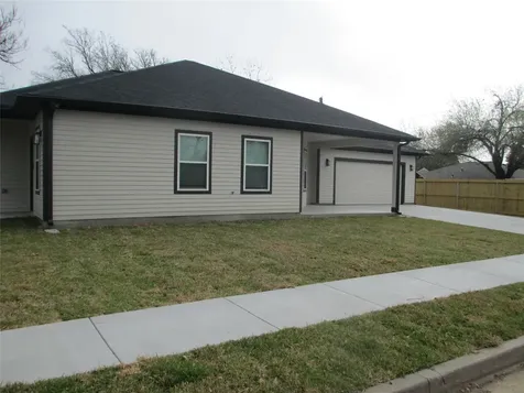 217 Miriam Street Baytown TX 77520