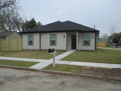 217 Miriam Street Baytown TX 77520