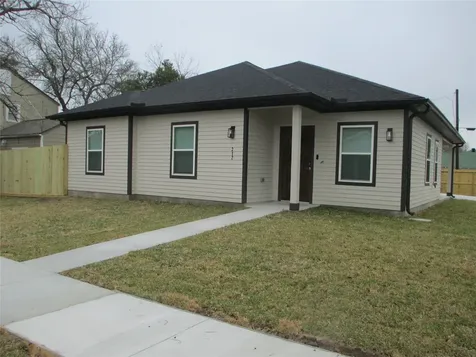 217 Miriam Street Baytown TX 77520