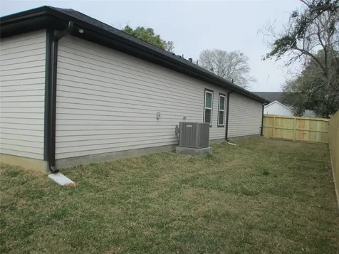 217 Miriam Street Baytown TX 77520