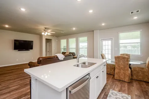 1302 Oregon Street La Porte TX 77571