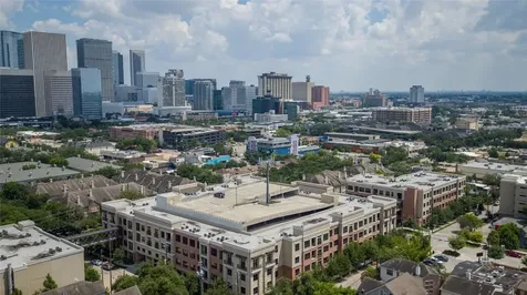400 Mcgowen Street 2403 Houston TX 77006