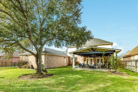 204 Arrowhead Drive Lake Jackson TX 77566