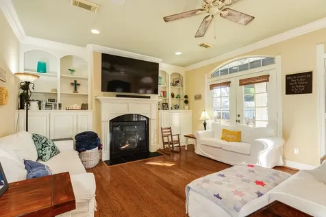 204 Arrowhead Drive Lake Jackson TX 77566