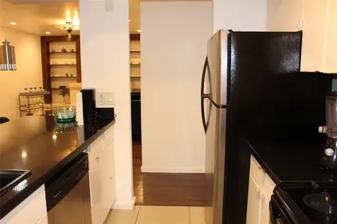 5343 Richmond Avenue 26 Houston TX 77056