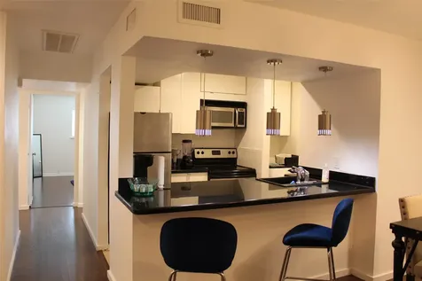 5343 Richmond Avenue 26 Houston TX 77056