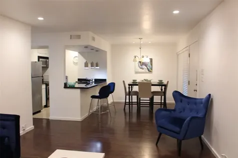 5343 Richmond Avenue 26 Houston TX 77056