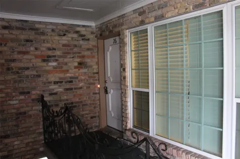 5343 Richmond Avenue 26 Houston TX 77056
