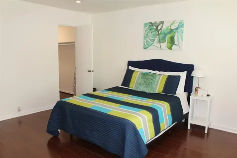 5343 Richmond Avenue 26 Houston TX 77056
