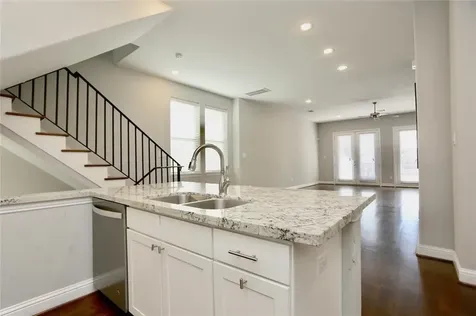 1227 W 19th Street A Houston TX 77008