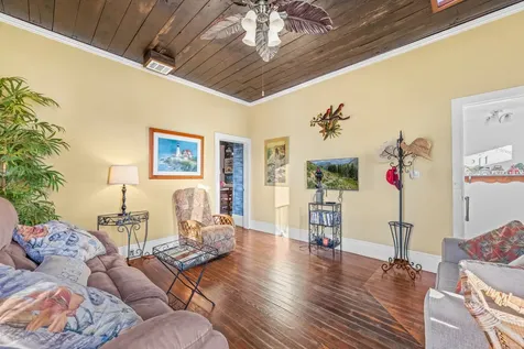 1211 33rd Street Galveston TX 77550