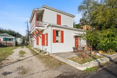 1211 33rd Street Galveston TX 77550