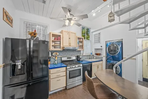 1211 33rd Street Galveston TX 77550