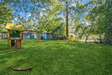 412 Dunnam Avenue Cleveland TX 77327
