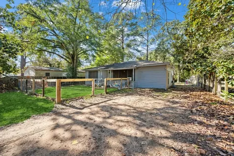 412 Dunnam Avenue Cleveland TX 77327