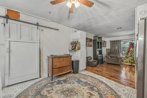 412 Dunnam Avenue Cleveland TX 77327