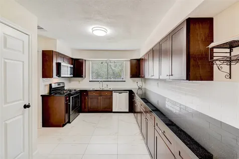 10526 Huntington Way Drive Houston TX 77099