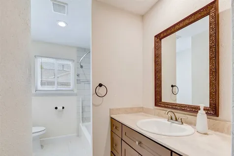 10526 Huntington Way Drive Houston TX 77099
