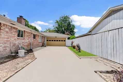 10526 Huntington Way Drive Houston TX 77099