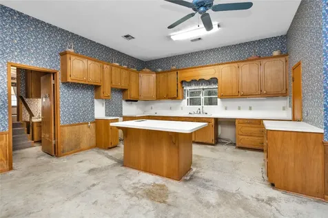 24614 Spruce Huntsville TX 77320