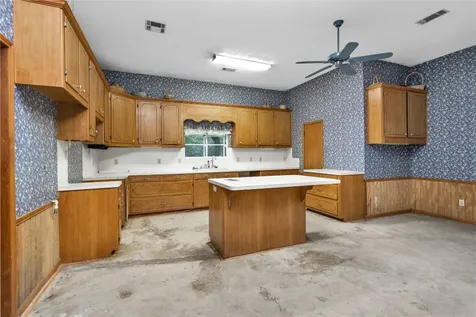 24614 Spruce Huntsville TX 77320