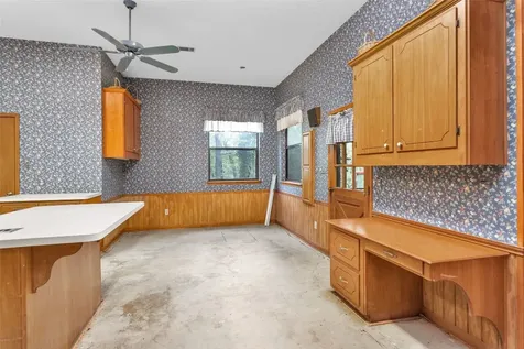 24614 Spruce Huntsville TX 77320