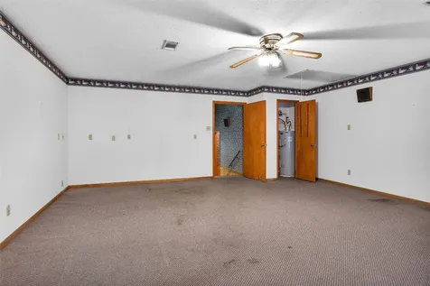 24614 Spruce Huntsville TX 77320