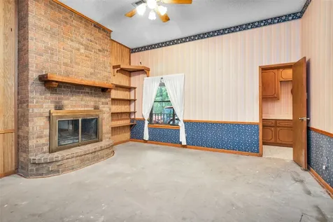 24614 Spruce Huntsville TX 77320