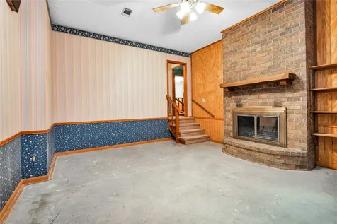24614 Spruce Huntsville TX 77320