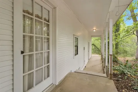 24614 Spruce Huntsville TX 77320