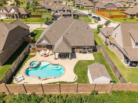9810 Santa Anita Drive Mont Belvieu TX 77523