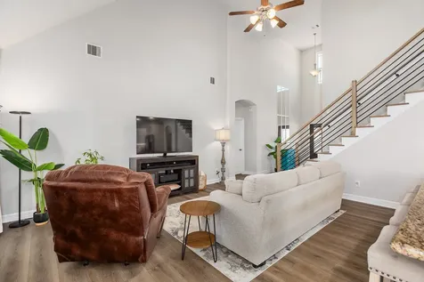 9810 Santa Anita Drive Mont Belvieu TX 77523