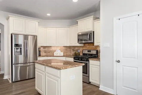 9810 Santa Anita Drive Mont Belvieu TX 77523