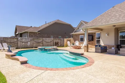 9810 Santa Anita Drive Mont Belvieu TX 77523
