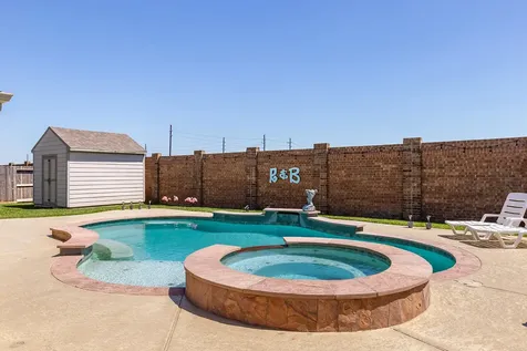 9810 Santa Anita Drive Mont Belvieu TX 77523