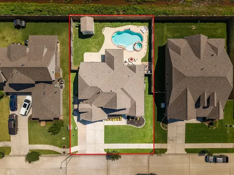 9810 Santa Anita Drive Mont Belvieu TX 77523