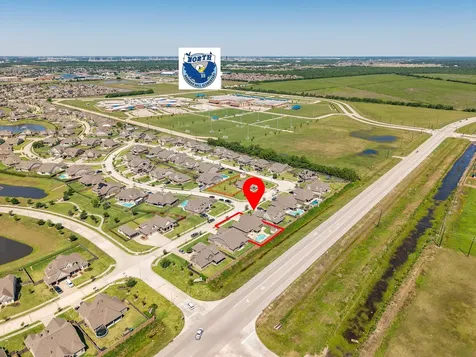 9810 Santa Anita Drive Mont Belvieu TX 77523