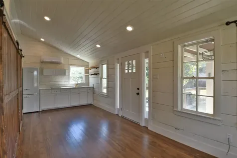 4875 Main Street Tiny Chappell Hill TX 77426