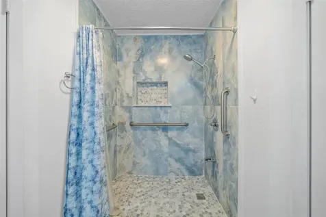 5523 Greenhill Forest Drive Houston TX 77088