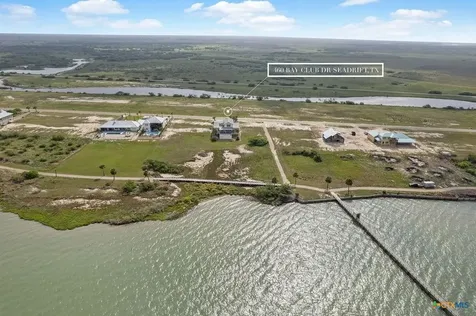 460 Bay Club Drive Seadrift TX 77983