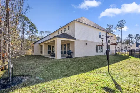 208 Twinflower Trail Court Conroe TX 77318