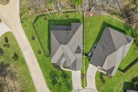 208 Twinflower Trail Court Conroe TX 77318