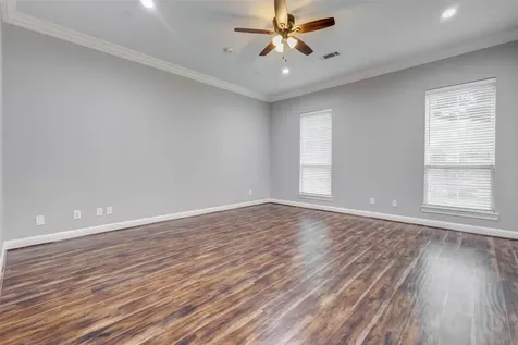9 Versante Court Houston TX 77070