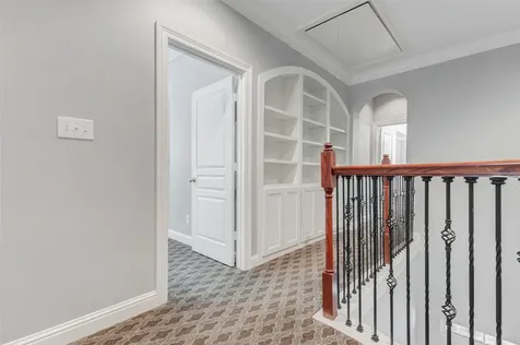 9 Versante Court Houston TX 77070